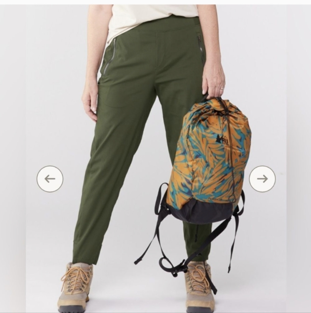 ATHLETA Trekkie Jogger Size 2P Army Green